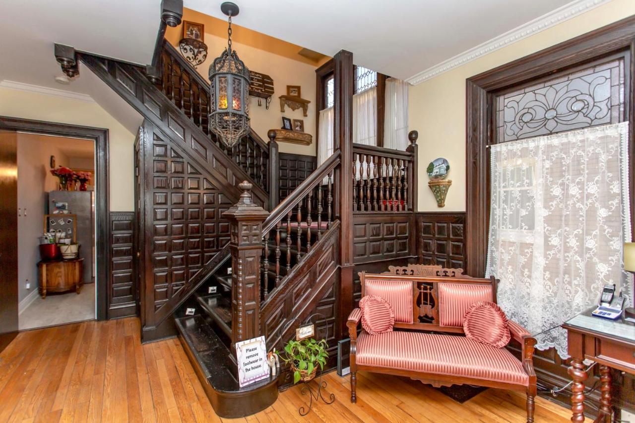 ナイアガラ・フォールズ レッドウッド ベッド アンド ブレックファースト Bed & Breakfast エクステリア 写真