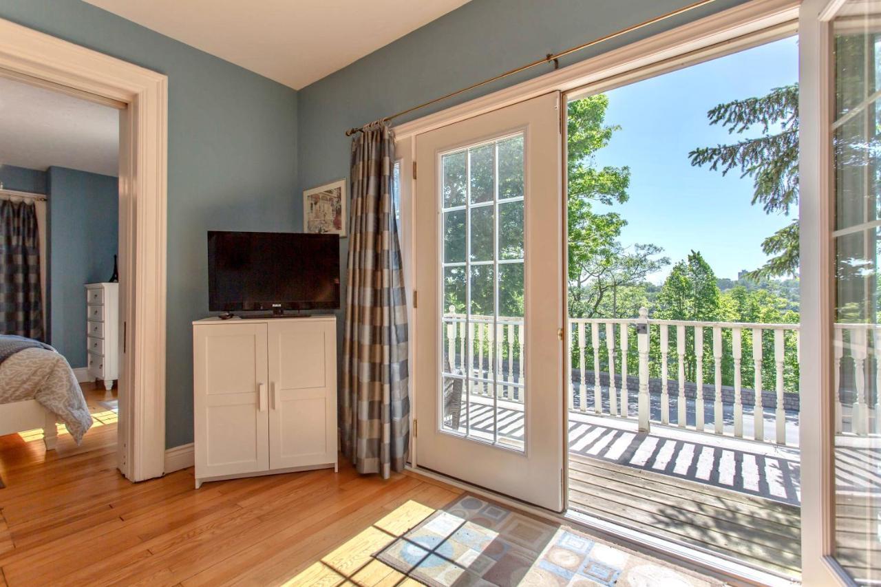 ナイアガラ・フォールズ レッドウッド ベッド アンド ブレックファースト Bed & Breakfast エクステリア 写真