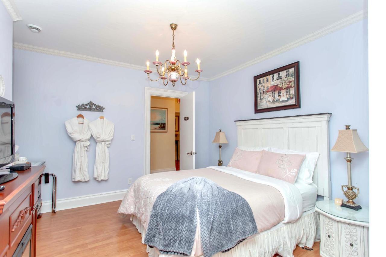 ナイアガラ・フォールズ レッドウッド ベッド アンド ブレックファースト Bed & Breakfast エクステリア 写真