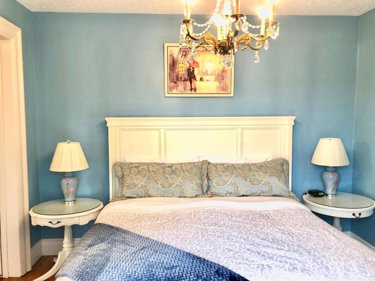 ナイアガラ・フォールズ レッドウッド ベッド アンド ブレックファースト Bed & Breakfast エクステリア 写真