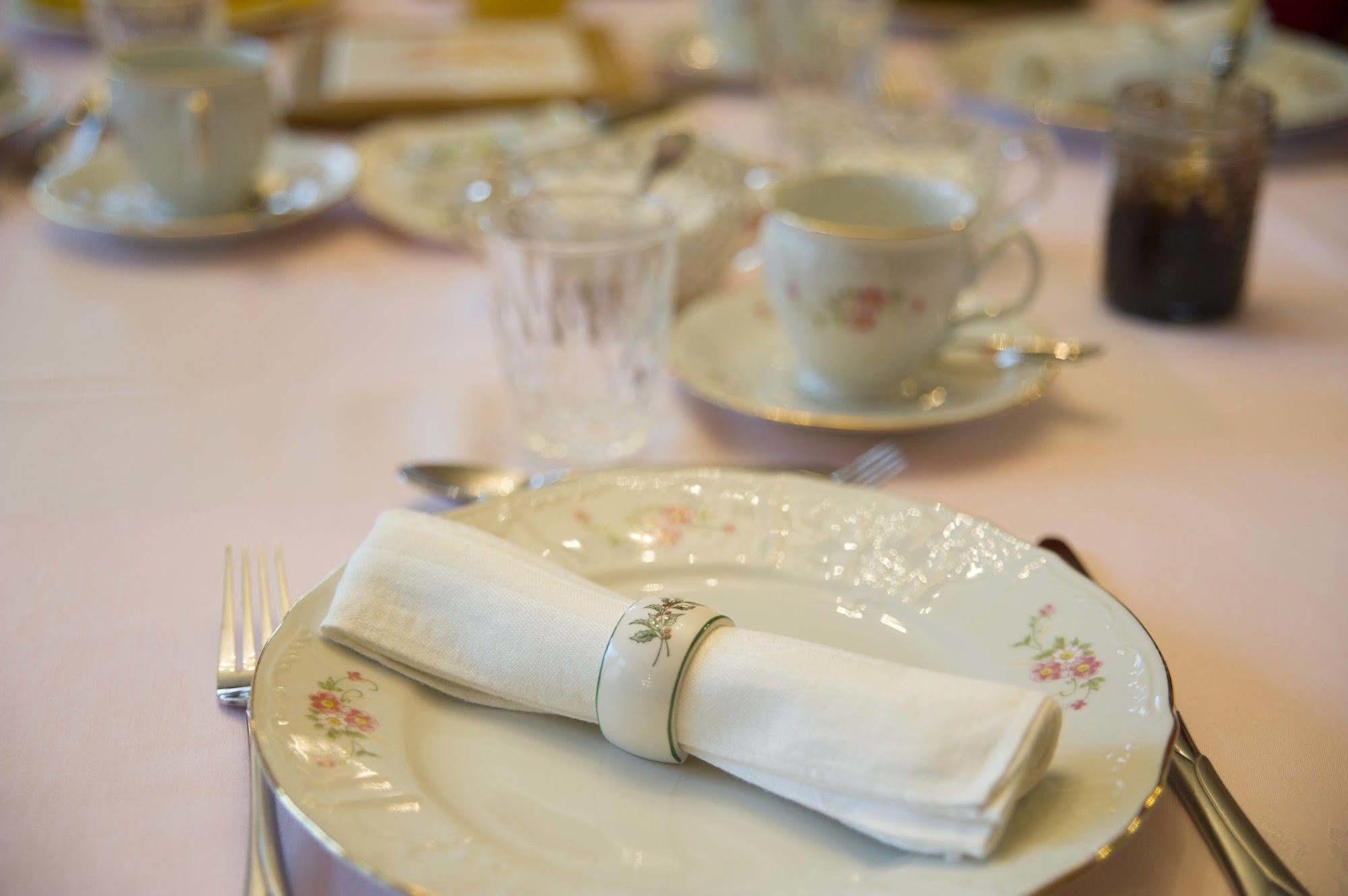 ナイアガラ・フォールズ レッドウッド ベッド アンド ブレックファースト Bed & Breakfast エクステリア 写真