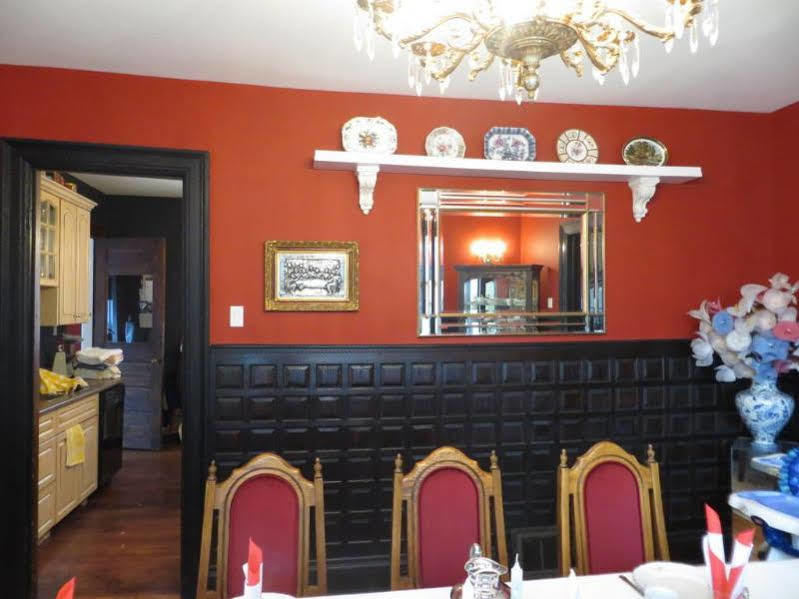 ナイアガラ・フォールズ レッドウッド ベッド アンド ブレックファースト Bed & Breakfast エクステリア 写真