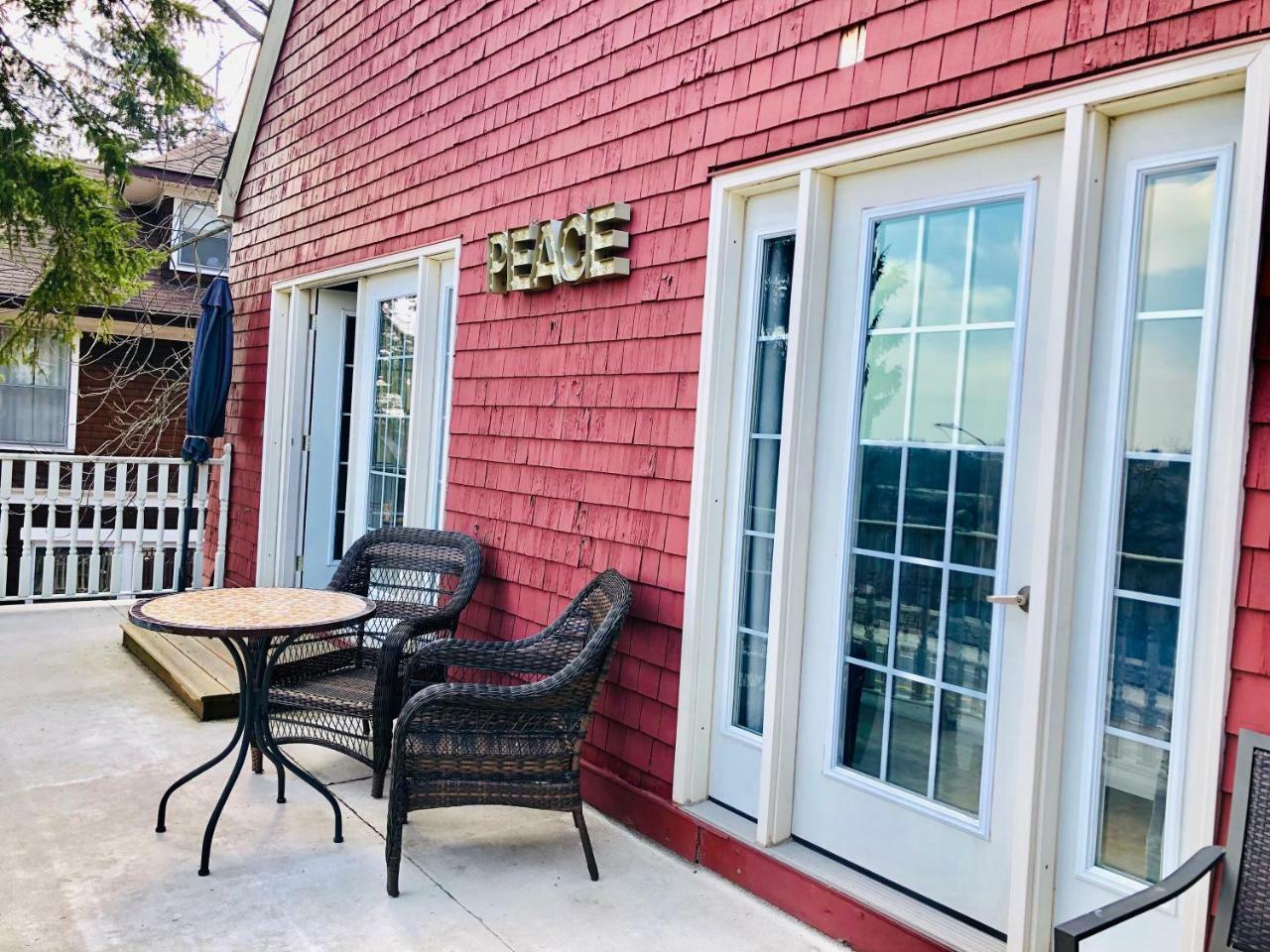 ナイアガラ・フォールズ レッドウッド ベッド アンド ブレックファースト Bed & Breakfast エクステリア 写真