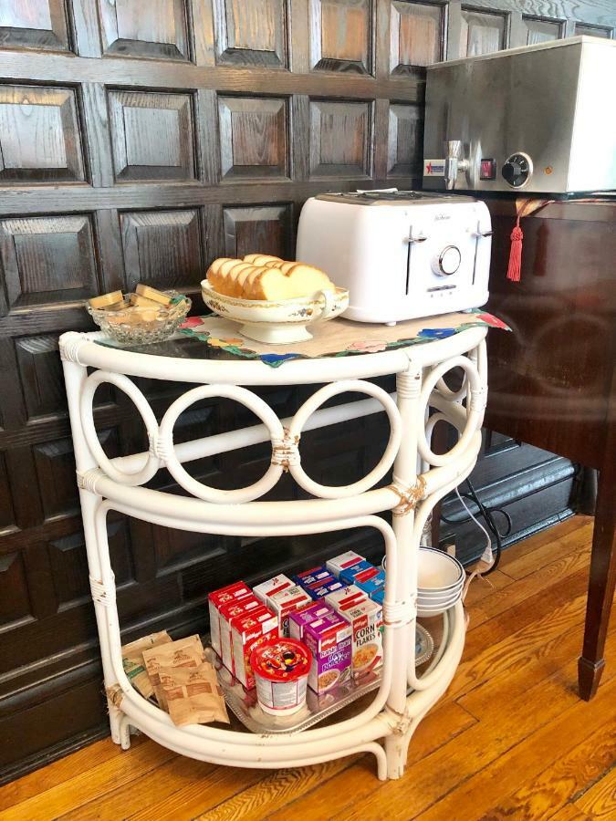 ナイアガラ・フォールズ レッドウッド ベッド アンド ブレックファースト Bed & Breakfast エクステリア 写真