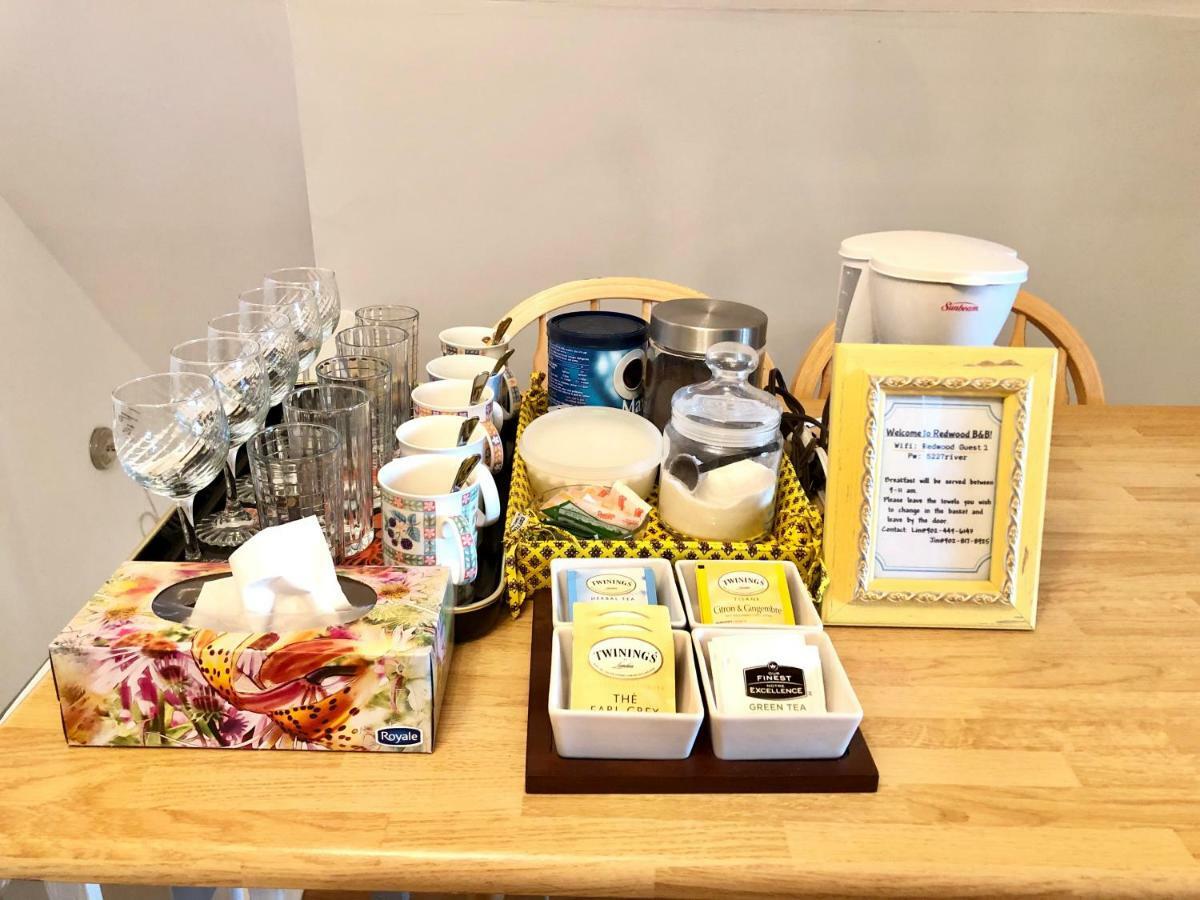ナイアガラ・フォールズ レッドウッド ベッド アンド ブレックファースト Bed & Breakfast エクステリア 写真