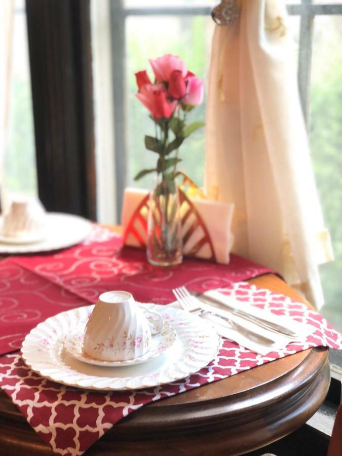 ナイアガラ・フォールズ レッドウッド ベッド アンド ブレックファースト Bed & Breakfast エクステリア 写真