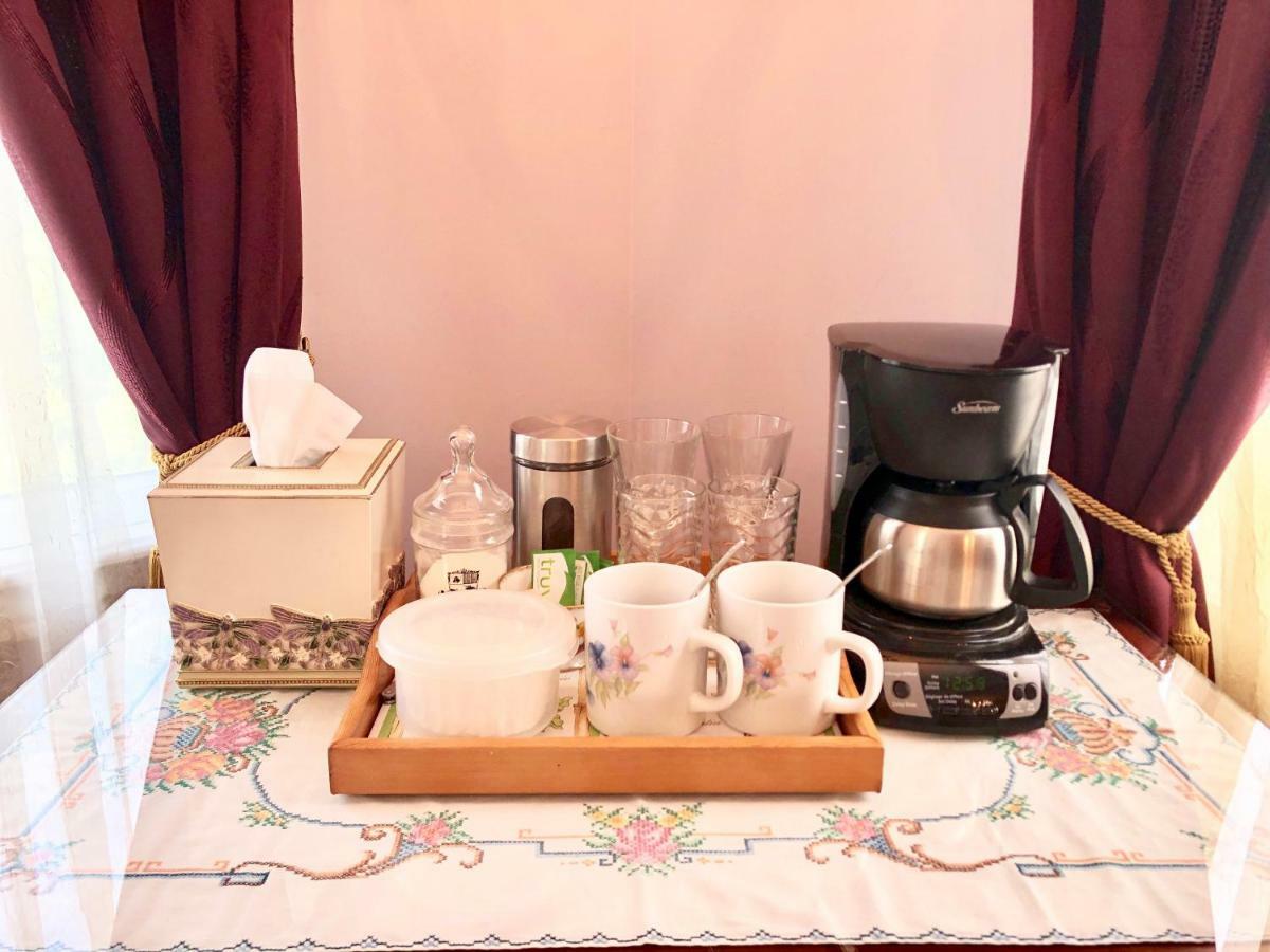 ナイアガラ・フォールズ レッドウッド ベッド アンド ブレックファースト Bed & Breakfast エクステリア 写真